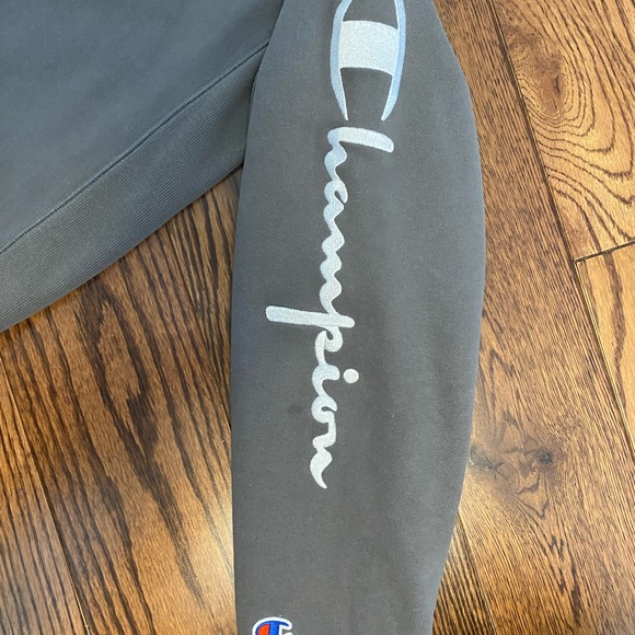 Grey Champion crewneck - Picture 4 of 6